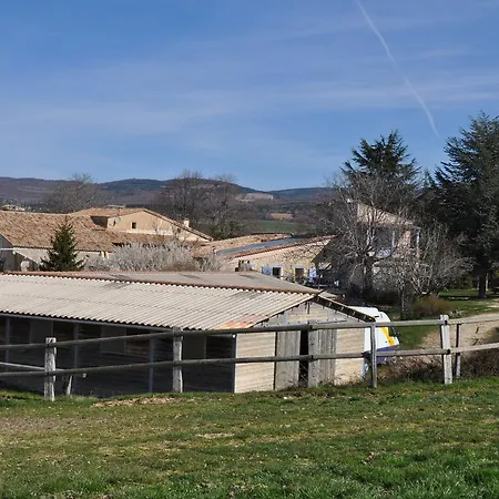 Pensión Le Petit Labouret Revest-du-Bion